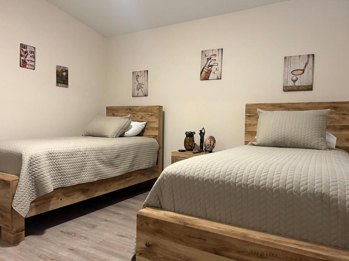 Вилла Walking Distance To Stagecoach Индио Экстерьер фото